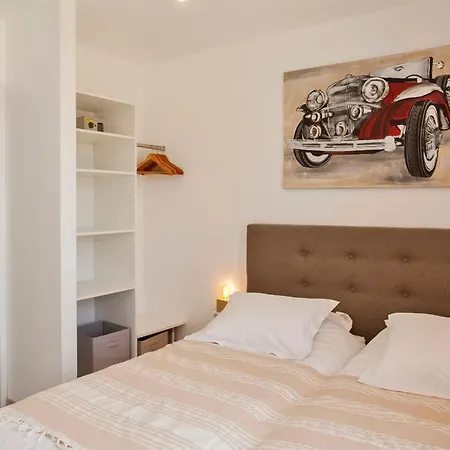 Levante Au Calme Piscine Chauffée Partagée Et Bbq * Calenzana