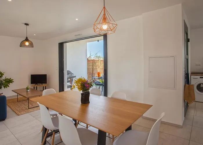 Levante Shared Swimming Pool Bbq Apartment Calenzana