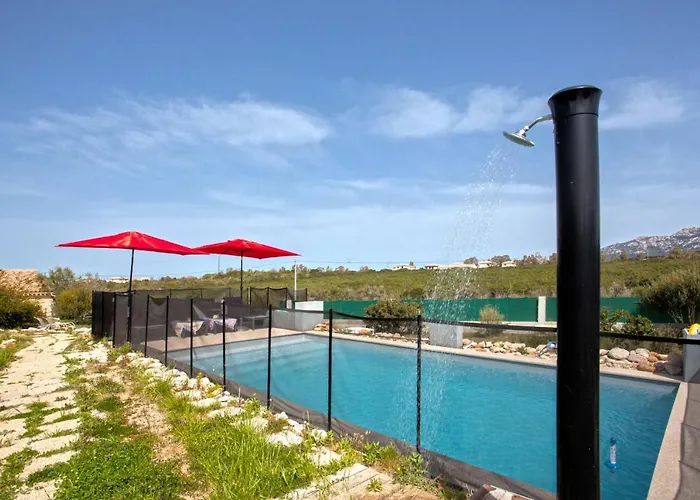 Levante Shared Swimming Pool Bbq Apartment Calenzana