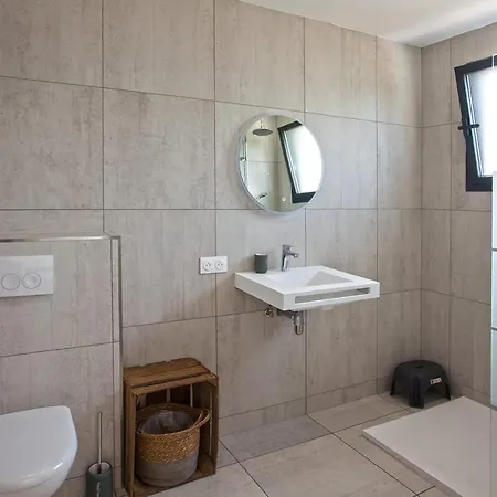 Appartamento Levante Shared Swimming Pool Bbq