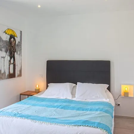 Levante Shared Swimming Pool Bbq Calenzana