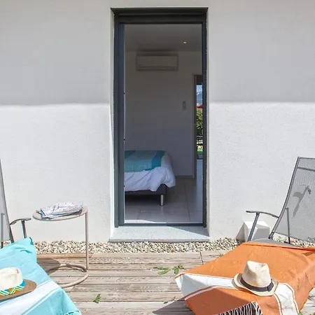 Levante Shared Swimming Pool Bbq