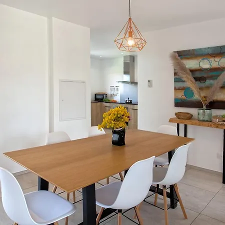 Levante Shared Swimming Pool Bbq * Calenzana