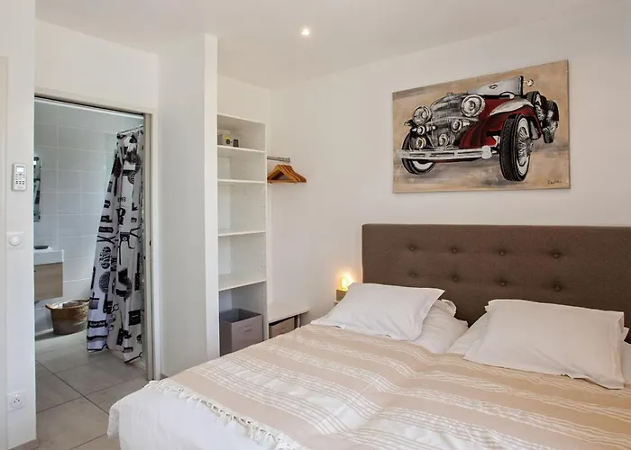 Levante Shared Swimming Pool Bbq