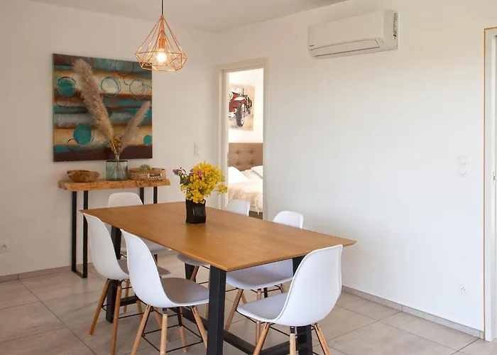 Levante Shared Swimming Pool Bbq * Calenzana