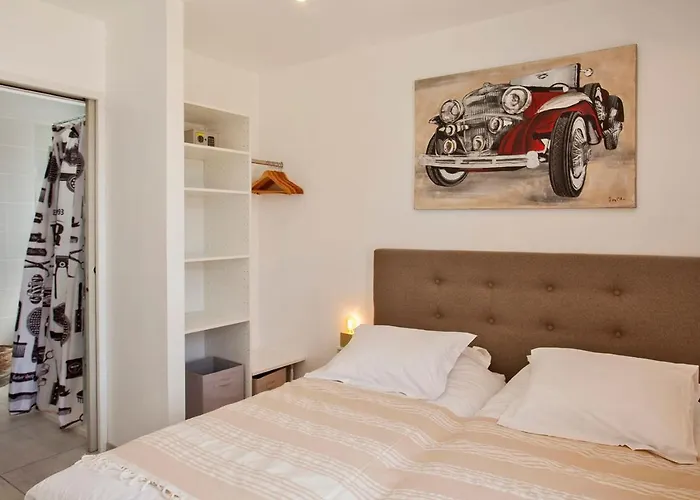 Levante Shared Swimming Pool Bbq * Calenzana