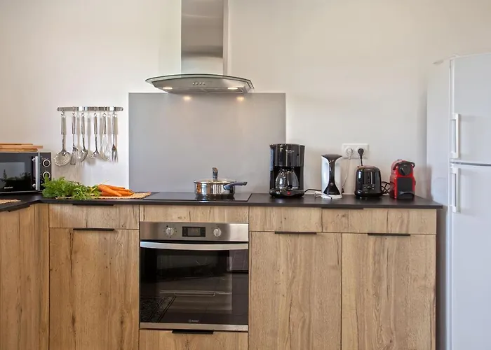 Levante Shared Swimming Pool Bbq Apartment