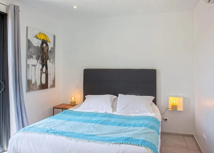 Levante Shared Swimming Pool Bbq Calenzana