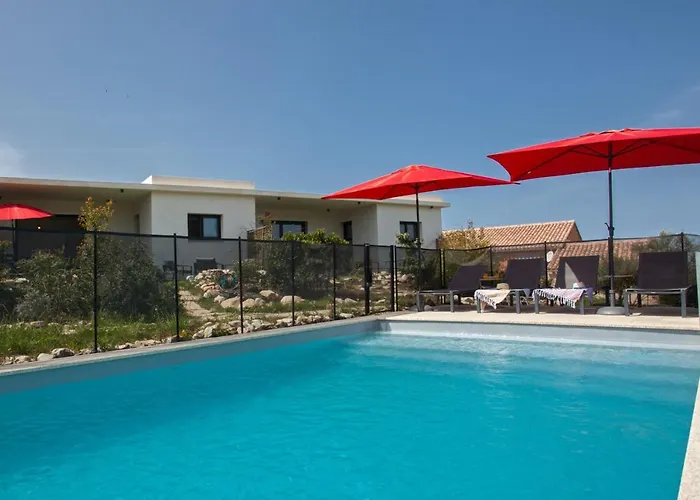 Levante Shared Swimming Pool Bbq * Calenzana